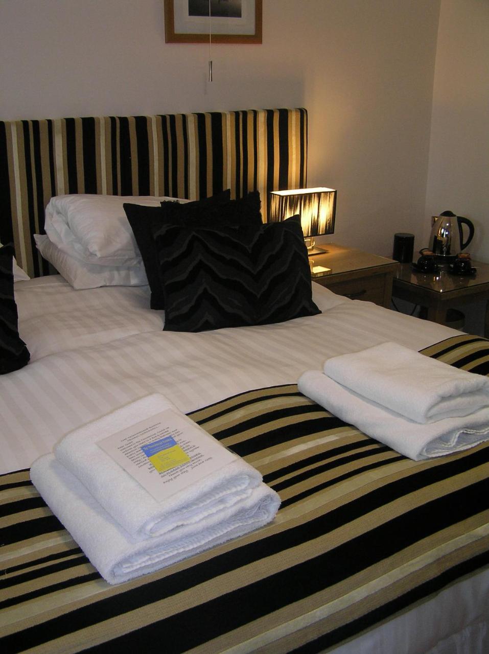 Townhouse Rooms ترورو المظهر الخارجي الصورة